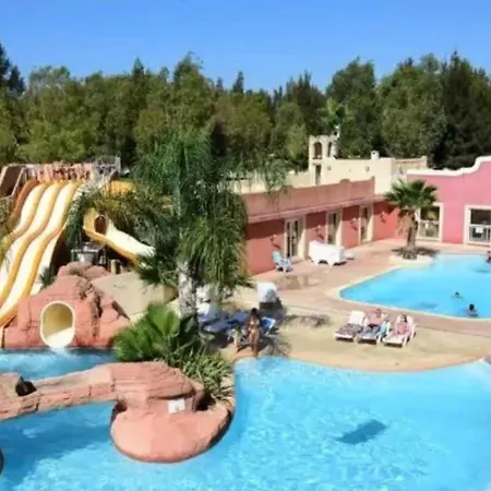 4 Etoiles - Parc Aquatique - Efacff 耶尔